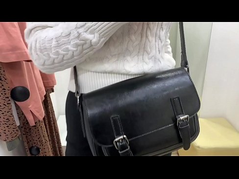 ❤️ Фитинг бөлмөсүндө жаш канчык FeralBerryди дилдо менен коомдук мастурбациялоо ❤️❌ Сапаттуу секс ky.porngifer.ru ☑
